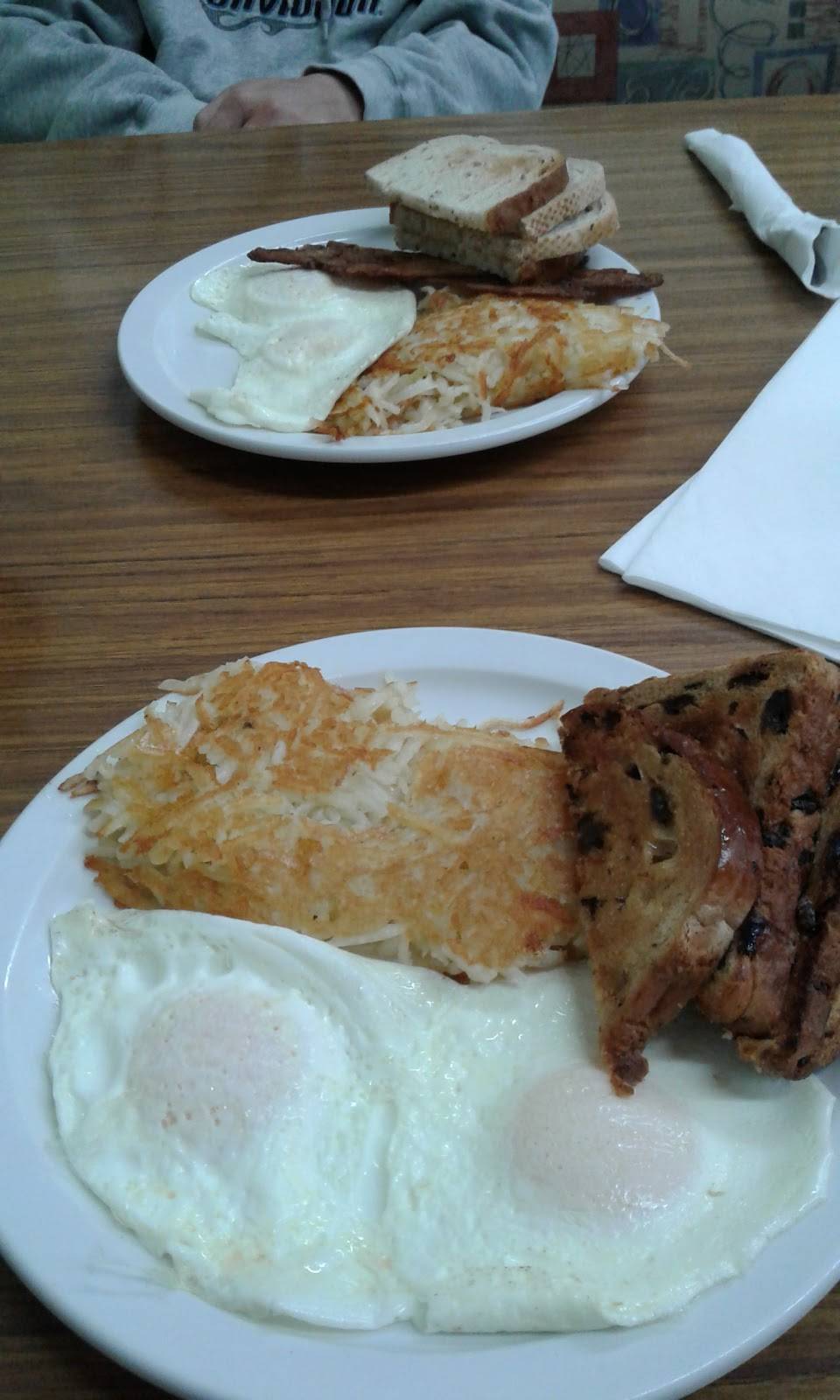 Angle Inn Restaurant | restaurant | 3134 N Rockton Ave, Rockford, IL 61103, USA | 8159648865 OR +1 815-964-8865