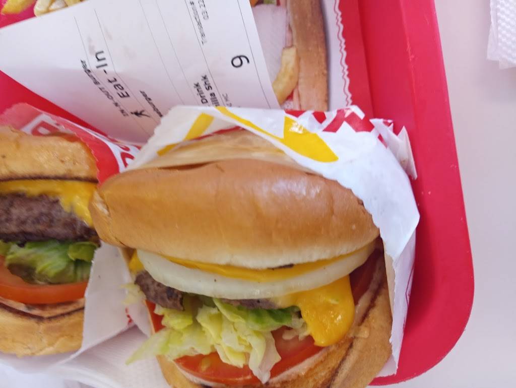 In-N-Out Burger | restaurant | 1168 State College Boulevard, Anaheim, CA 92806, USA | 8007861000 OR +1 800-786-1000