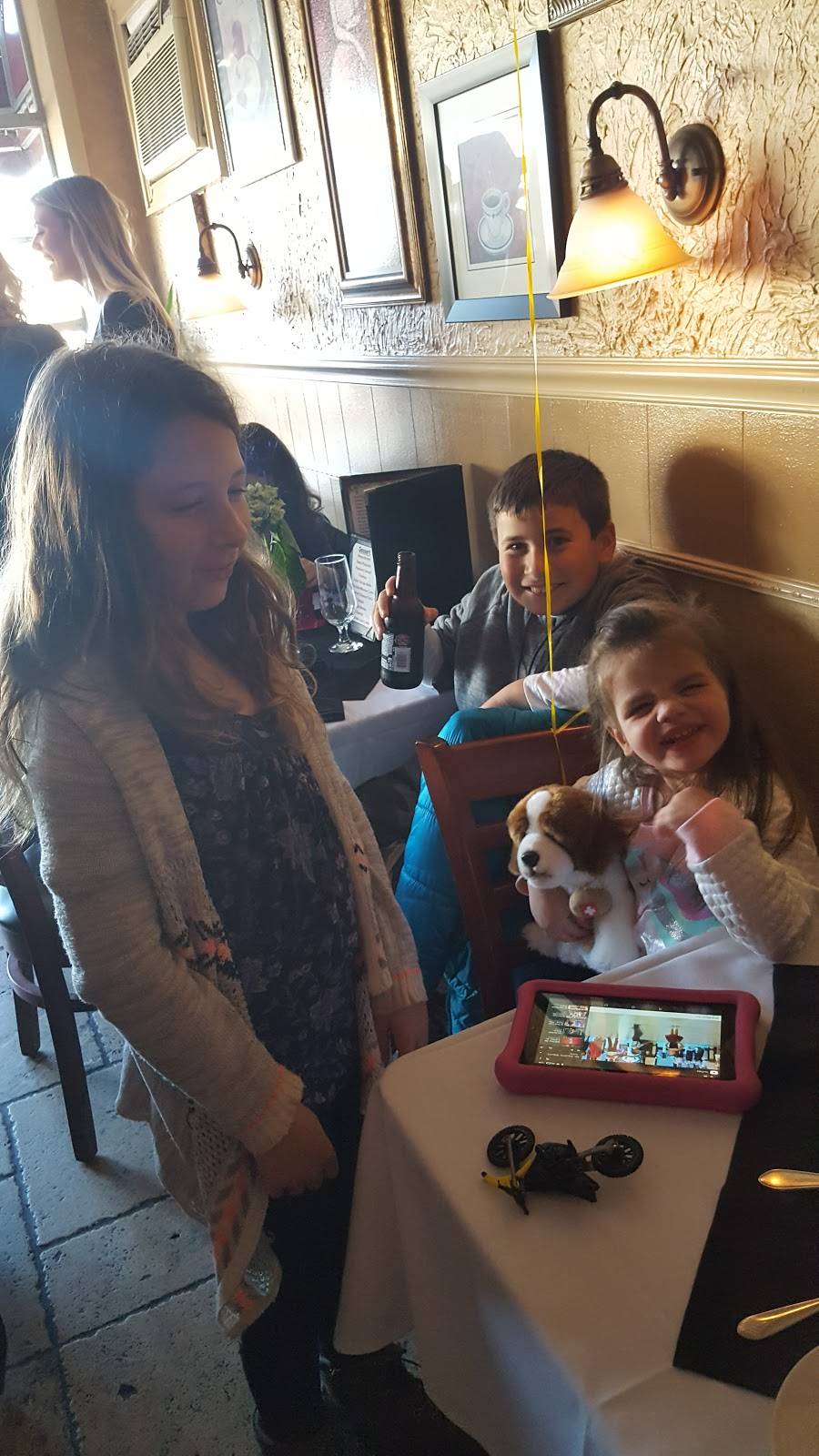 Alfredos Restaurant | restaurant | 189 S Main St, New City, NY 10956, USA | 8456343300 OR +1 845-634-3300