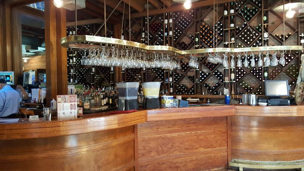 Rezas Restaurant | restaurant | 5255 N Clark St, Chicago, IL 60640, USA | 7735611898 OR +1 773-561-1898