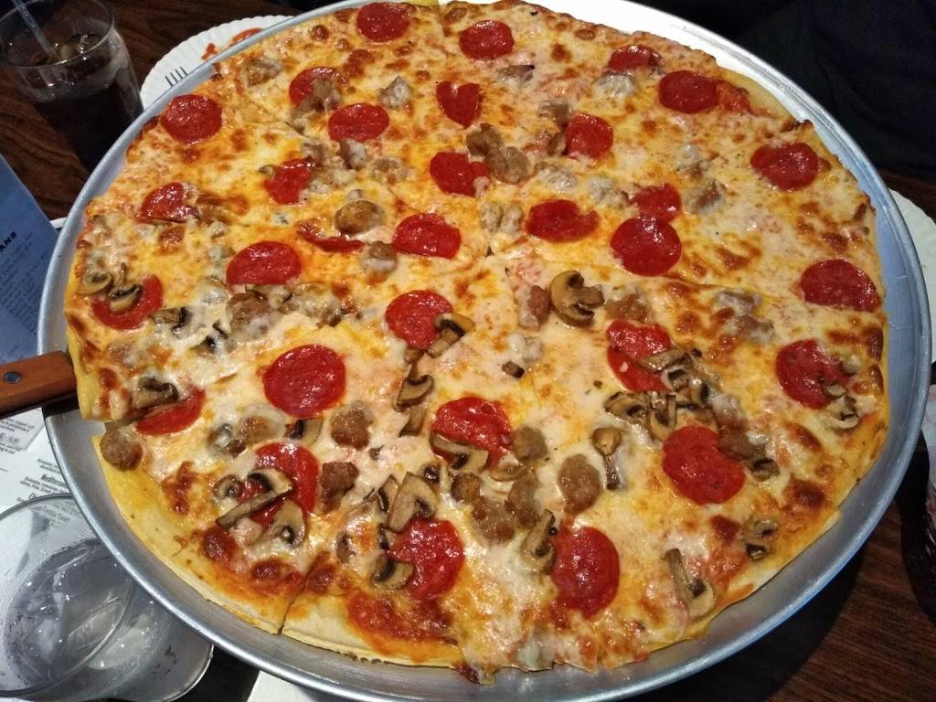 Tony’s New York Style Pizza | restaurant | 412 W Dickson St, Fayetteville, AR 72701, USA | 4799353326 OR +1 479-935-3326