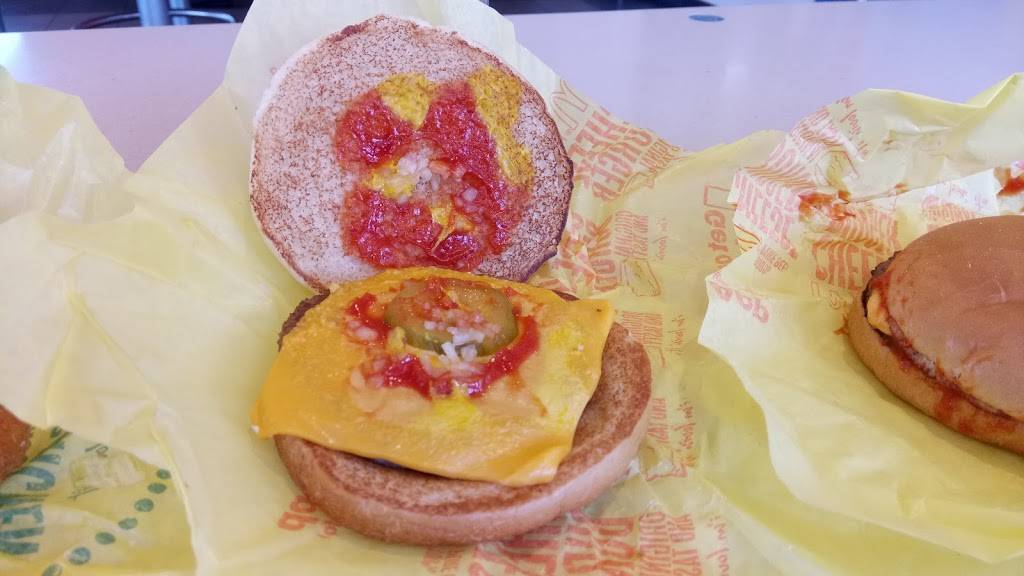 McDonalds | cafe | 4307 S Hwy 27, Clermont, FL 34711, USA | 3522433185 OR +1 352-243-3185