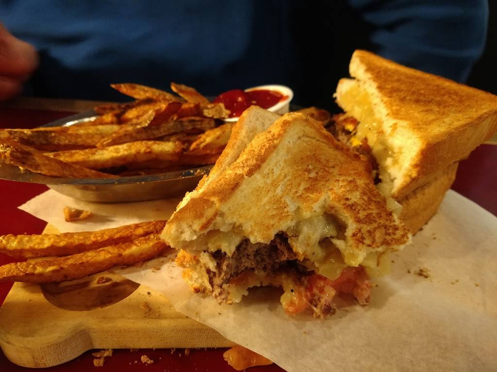 Sharp Edge Brasserie | restaurant | 102 Gallery Dr, McMurray, PA 15317, USA | 7249422437 OR +1 724-942-2437