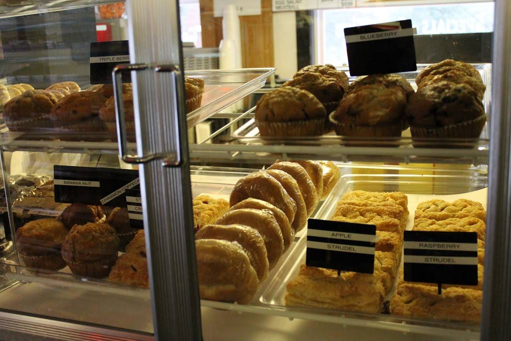 Adirondack Corner Store | cafe | 188 Newman Rd, Lake Placid, NY 12946, USA | 5185231689 OR +1 518-523-1689