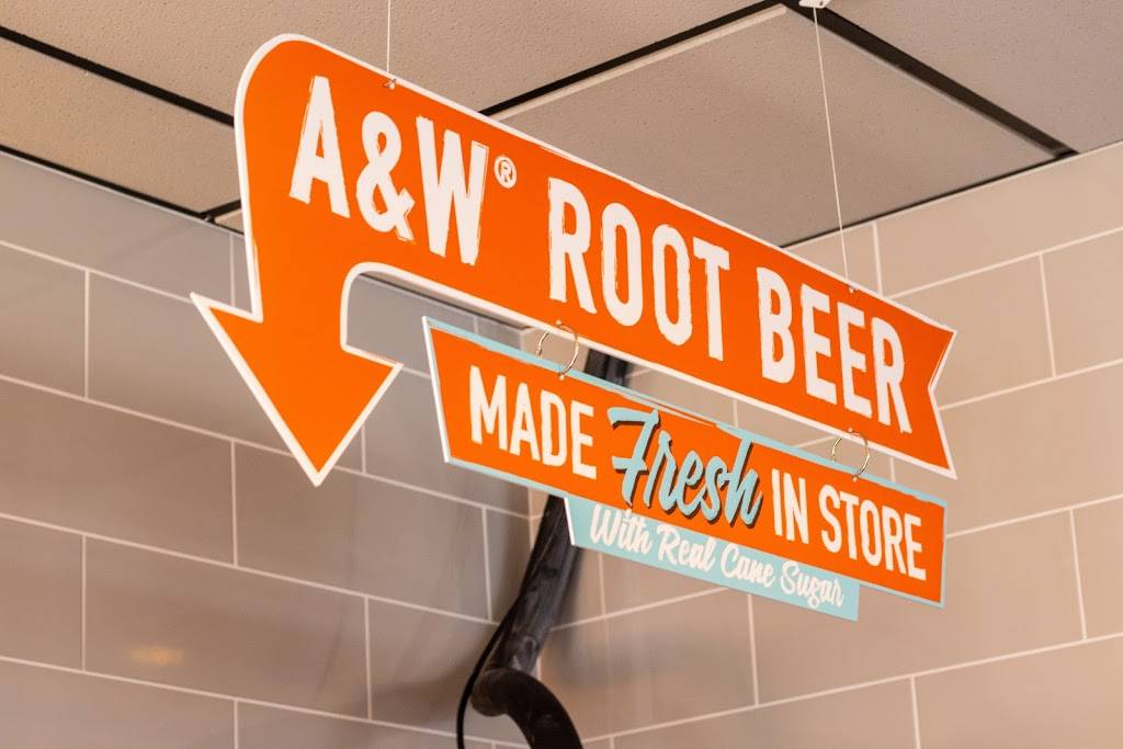 A&W Restaurant | restaurant | 2003 Lantern Ridge Dr, Richmond, KY 40475, USA | 8593538772 OR +1 859-353-8772