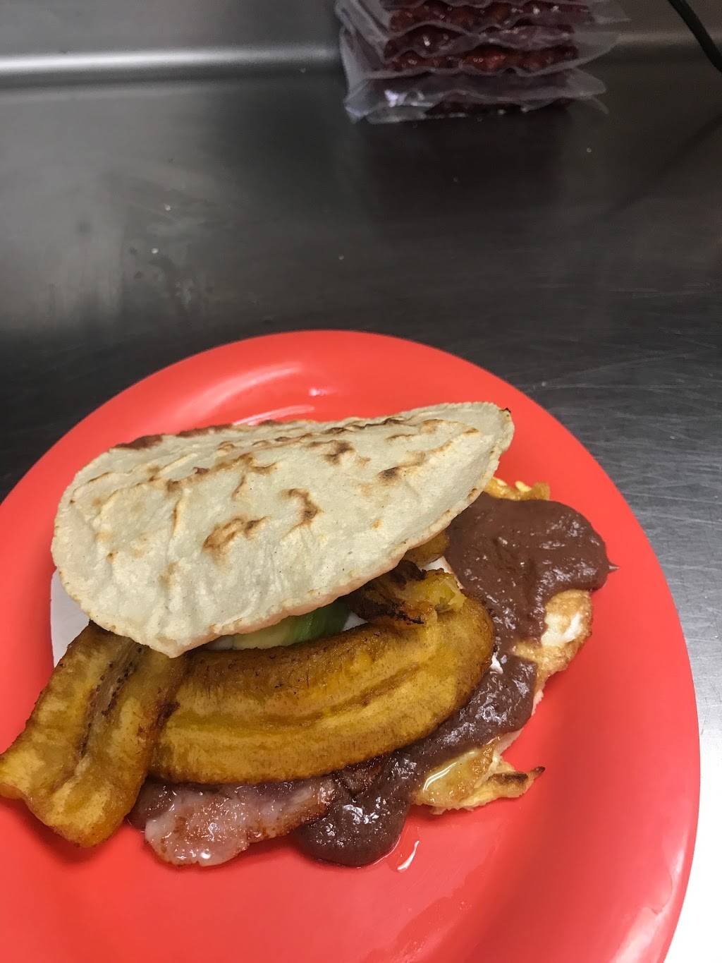 Victoria Restaurant Investment | restaurant | 8505 Airline Dr # 8, Houston, TX 77037, USA | 2818208015 OR +1 281-820-8015