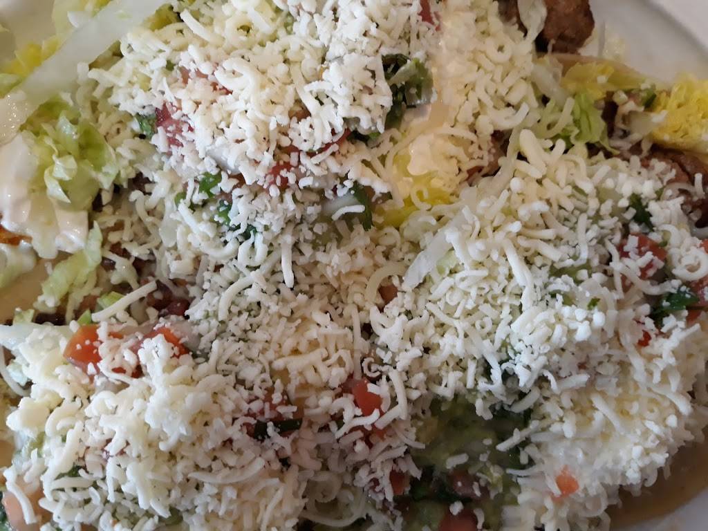 El Vaquero | restaurant | 200 Holiday Dr, Mattoon, IL 61938, USA | 2172347290 OR +1 217-234-7290