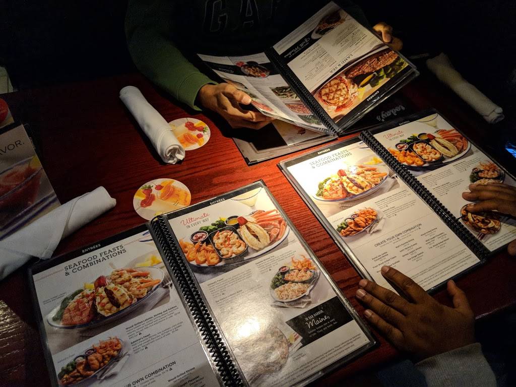 Red Lobster | restaurant | 2090 Bartow Ave, Bronx, NY 10475, USA | 7186714223 OR +1 718-671-4223