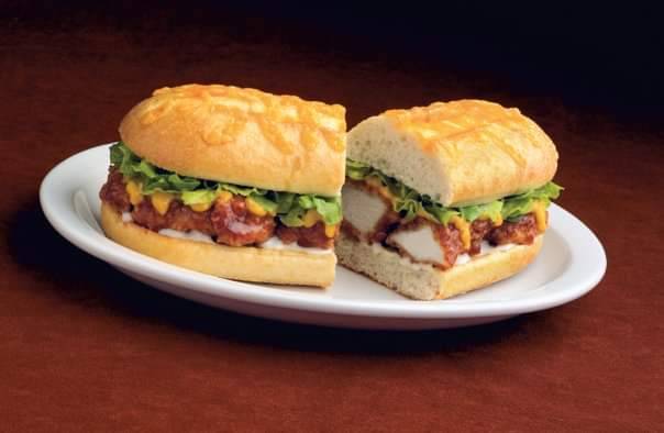 Wing Street Food Trailor | restaurant | 300 College Park, Dayton, OH 45469, USA | 9377272672 OR +1 937-727-2672