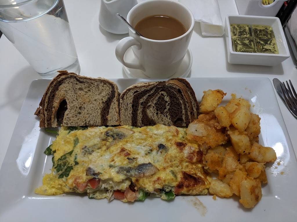 Chestnut Hill Restaurant | restaurant | 616 Hammond St, Chestnut Hill, MA 02467, USA | 6177388654 OR +1 617-738-8654