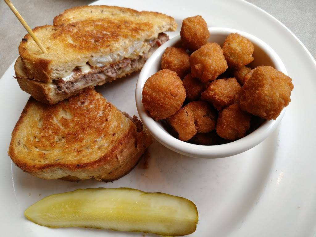 Chubbys | restaurant | 11331 Northwest Hwy Building #105, Dallas, TX 75238, USA | 2143486065 OR +1 214-348-6065