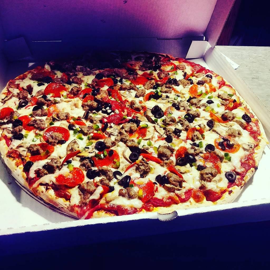 Di Stefanos Pizza Palace | restaurant | 4630 W Forest Home Ave, Milwaukee, WI 53219, USA | 4143219600 OR +1 414-321-9600