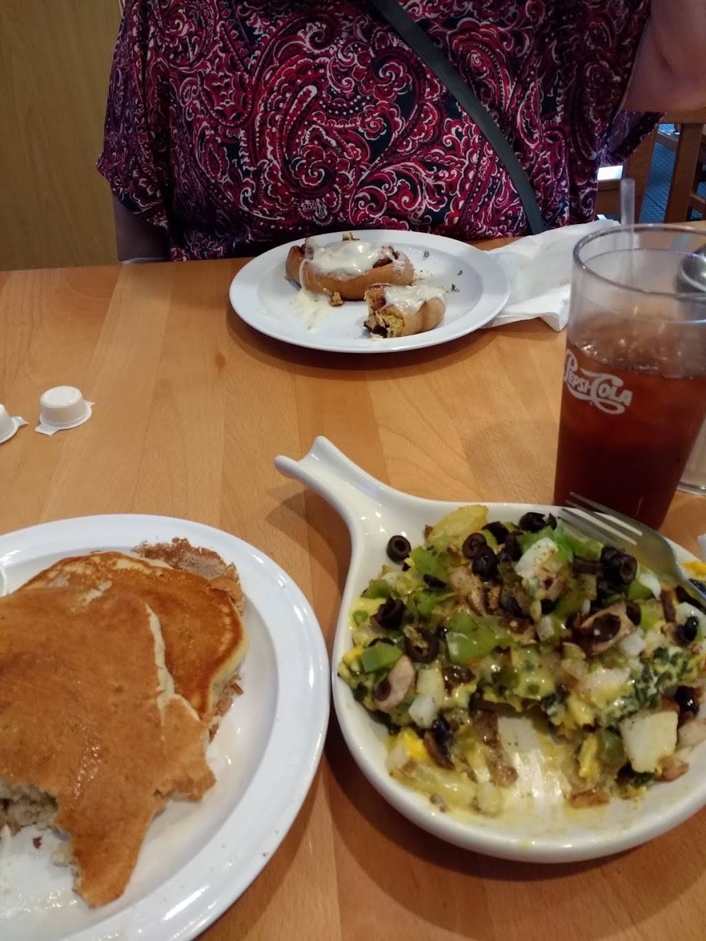 Hamburg Inn No. 2 East Side | restaurant | 2221 Rochester Ave, Iowa City, IA 52245, USA | 3195192500 OR +1 319-519-2500