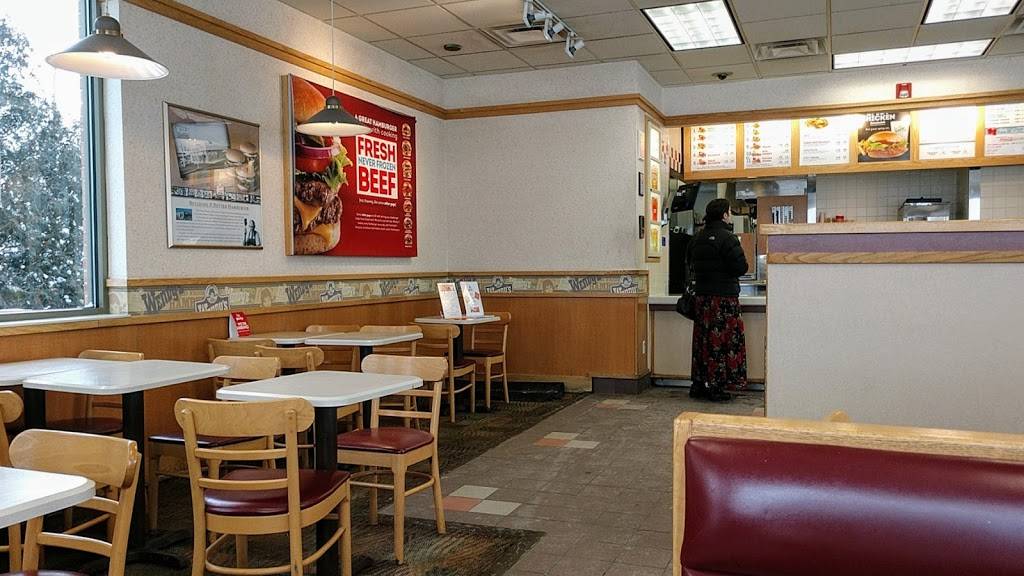 Wendys | restaurant | 439 N Cedar St, Mason, MI 48854, USA | 5176762987 OR +1 517-676-2987