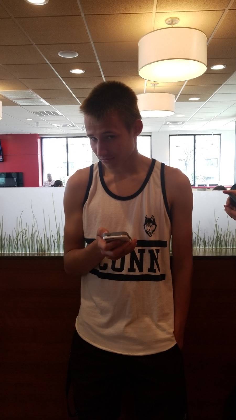 Wendys | restaurant | 1105 Main St, Stratford, CT 06615, USA | 2033869330 OR +1 203-386-9330