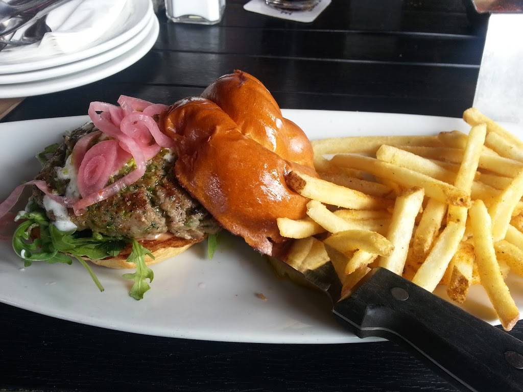 Brick House Tavern + Tap | restaurant | 12910 Northwest Fwy, Houston, TX 77040, USA | 7134620576 OR +1 713-462-0576