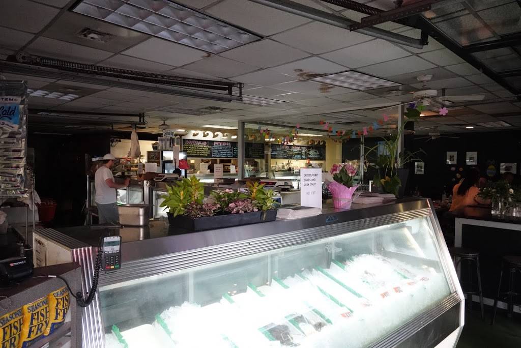 Anastasi Seafood | restaurant | 1101 S 9th St, Philadelphia, PA 19147, USA | 2154620550 OR +1 215-462-0550