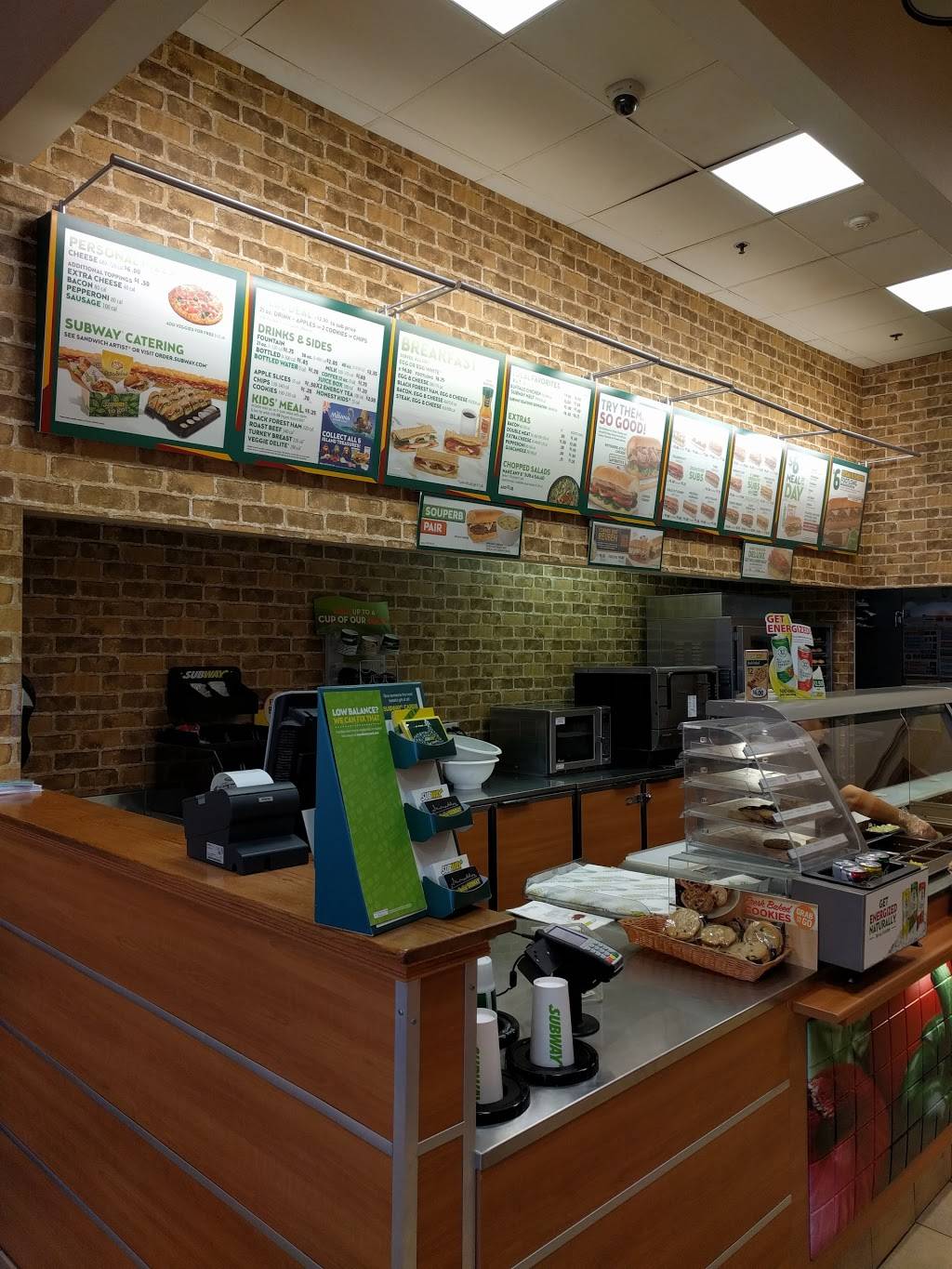 Subway Restaurants | restaurant | 1630 Deerfield Rd, Highland Park, IL 60035, USA | 8478313774 OR +1 847-831-3774
