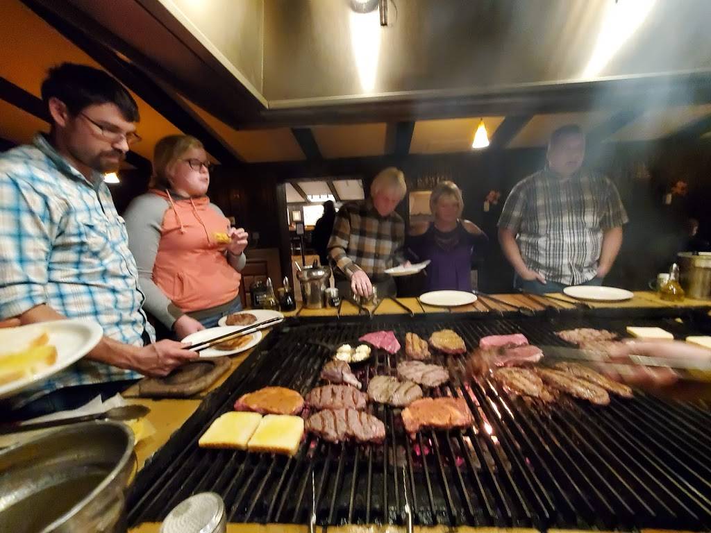 Rubes Steakhouse & Lounge | restaurant | 118 E Elm St, Montour, IA 50173, USA | 6414926222 OR +1 641-492-6222