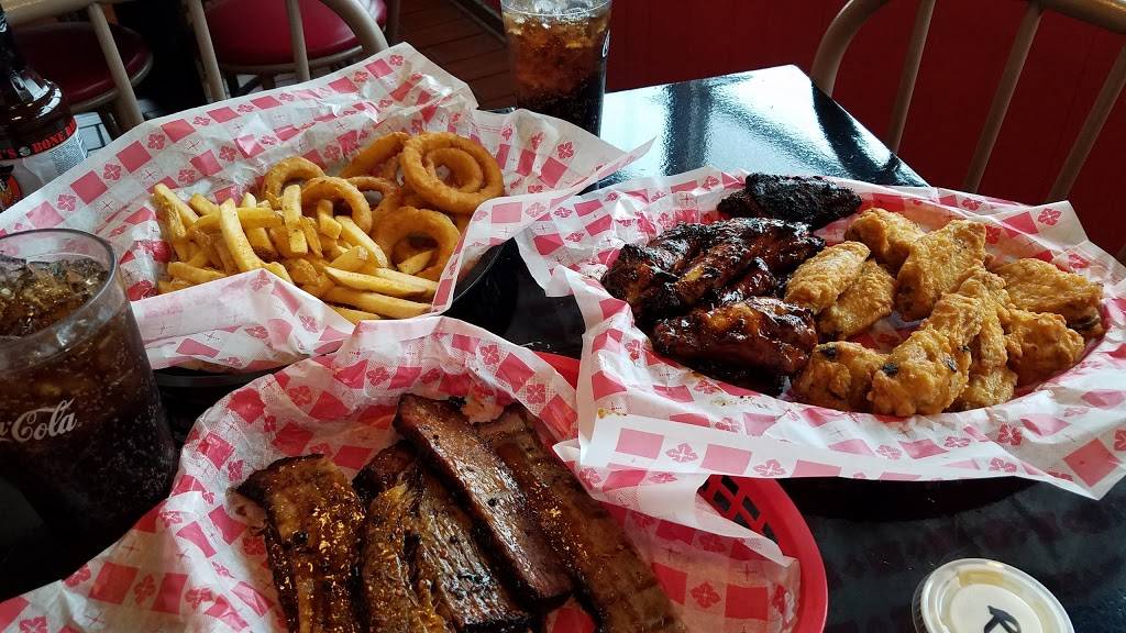 Bone Daddys BBQ | restaurant | 1900 S Saginaw Rd, Midland, MI 48640, USA | 9894962266 OR +1 989-496-2266