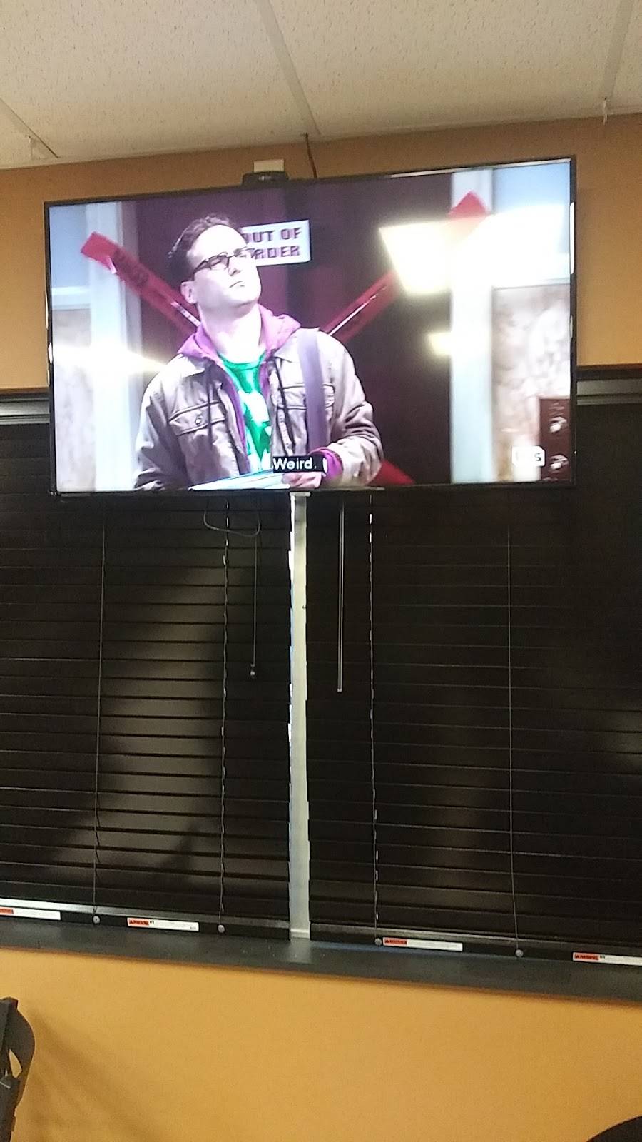 Doughy Paws Pizzeria | restaurant | 7232 Portage St NW, Massillon, OH 44646, USA | 3308800999 OR +1 330-880-0999