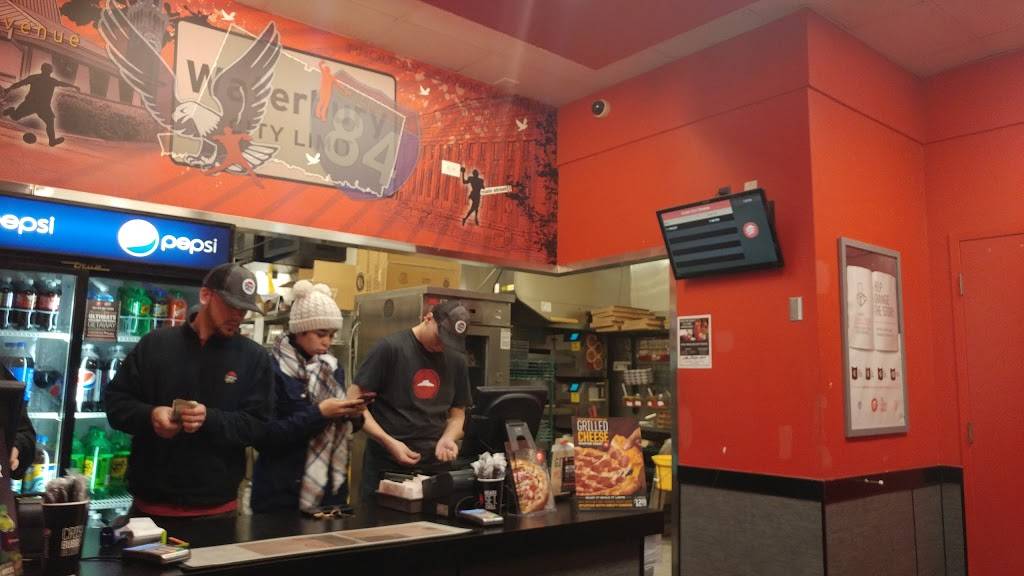 Pizza Hut | restaurant | 162 Chase Ave, Waterbury, CT 06704, USA | 2037570050 OR +1 203-757-0050