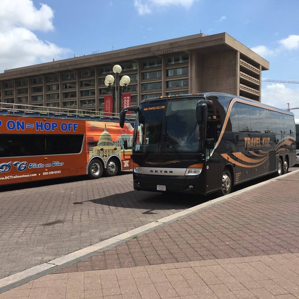 LEnfant Plaza | shopping mall | 429 LEnfant Plaza SW, Washington, DC 20024, USA | 2024853300 OR +1 202-485-3300