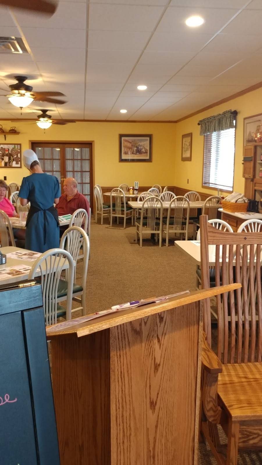 5 & 20 Country Restaurant | restaurant | 7995 Hwy 20, Shipshewana, IN 46565, USA | 2607684958 OR +1 260-768-4958