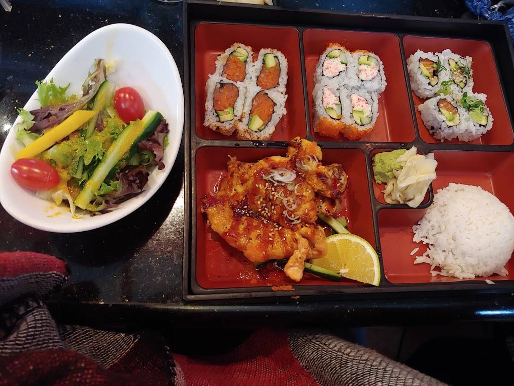 John Hollys Asian Bistro | restaurant | 2422 S Downing St, Denver, CO 80210, USA | 3037228686 OR +1 303-722-8686