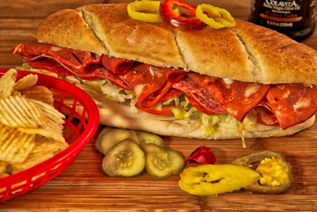 Pats Pizzeria | restaurant | 1963 Kingdom Plaza, Waterloo, NY 13165, USA | 3155393434 OR +1 315-539-3434