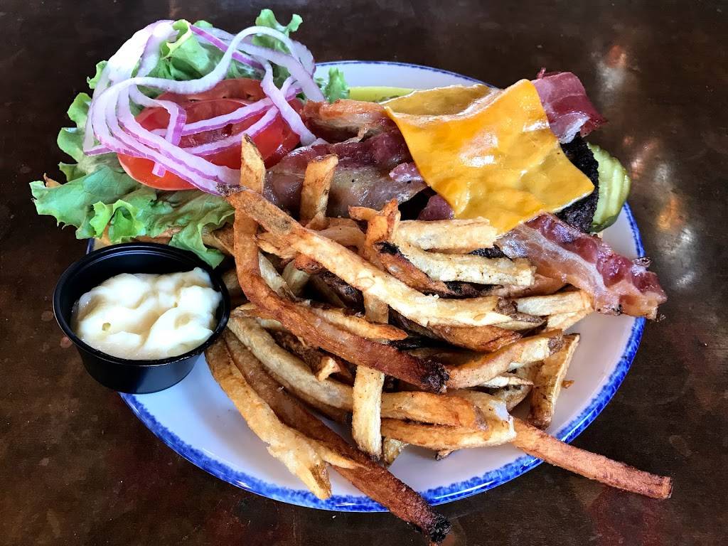 The Harmony Inn | restaurant | 230 Mercer St, Harmony, PA 16037, USA | 7244525124 OR +1 724-452-5124