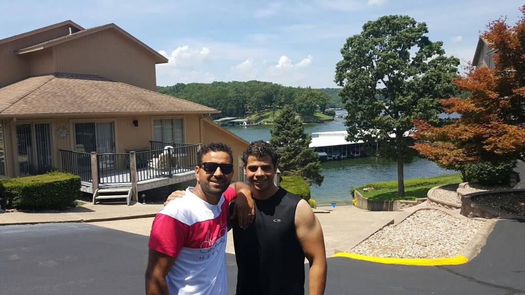 Southside Mafia Pizzeria | restaurant | 10328 Blue Ridge Blvd, Kansas City, MO 64134, USA | 8162552621 OR +1 816-255-2621