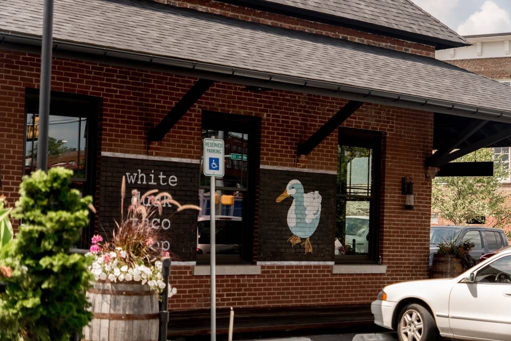White Duck Taco Shop | restaurant | 126 Buffalo St, Johnson City, TN 37604, USA | 4233289193 OR +1 423-328-9193