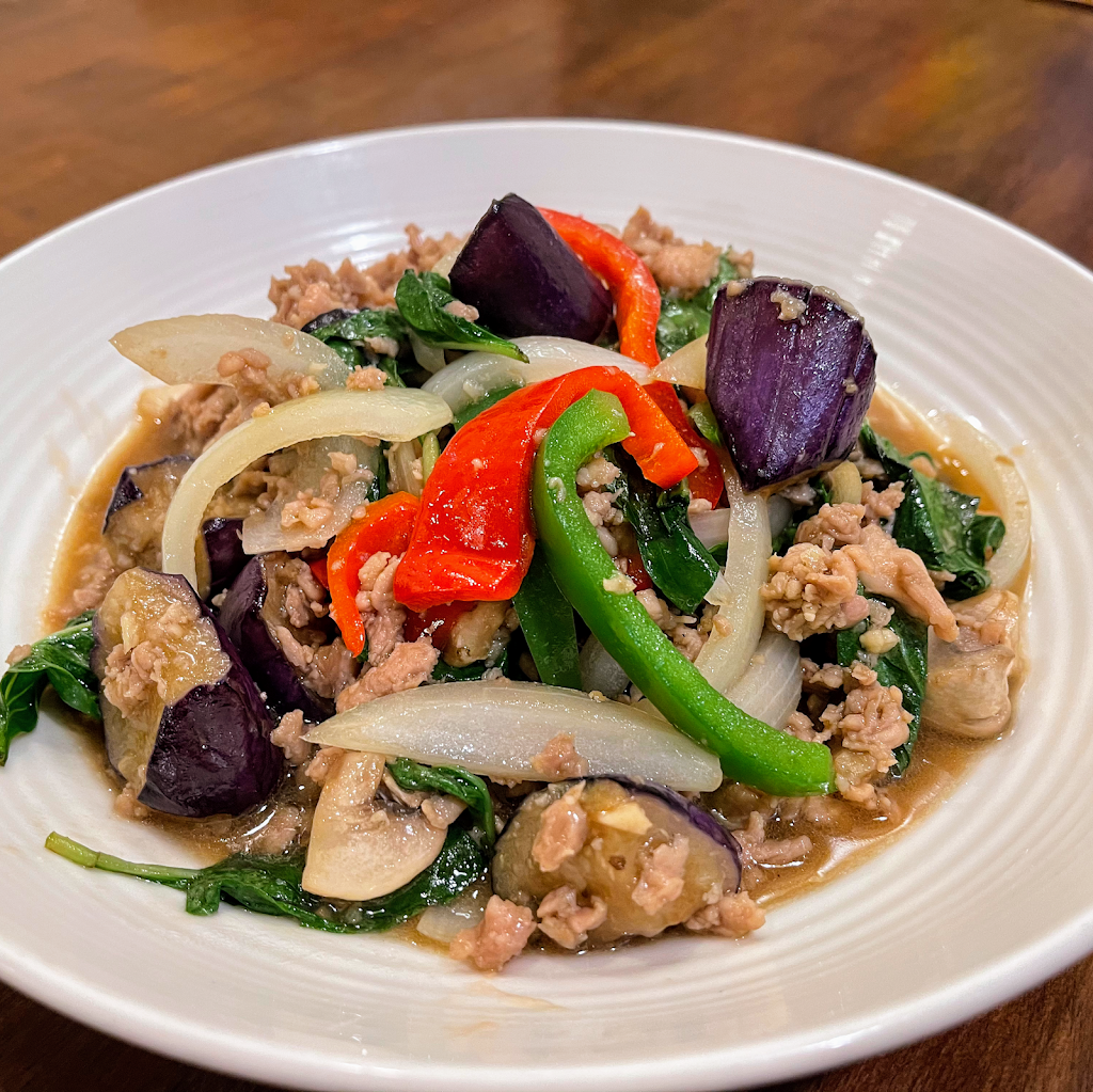 Lemon Thai Cuisine | restaurant | 215 Highland Ave, Somerville, MA 02143, USA | 6175911772 OR +1 617-591-1772