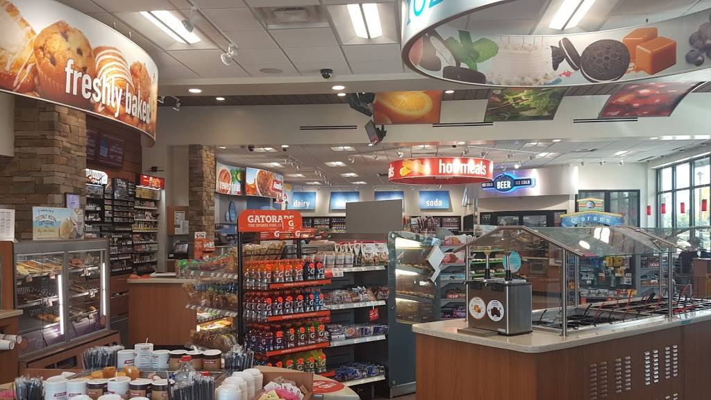 RaceTrac | bakery | 3010 NE Pine Island Rd, Cape Coral, FL 33909, USA | 2399951110 OR +1 239-995-1110