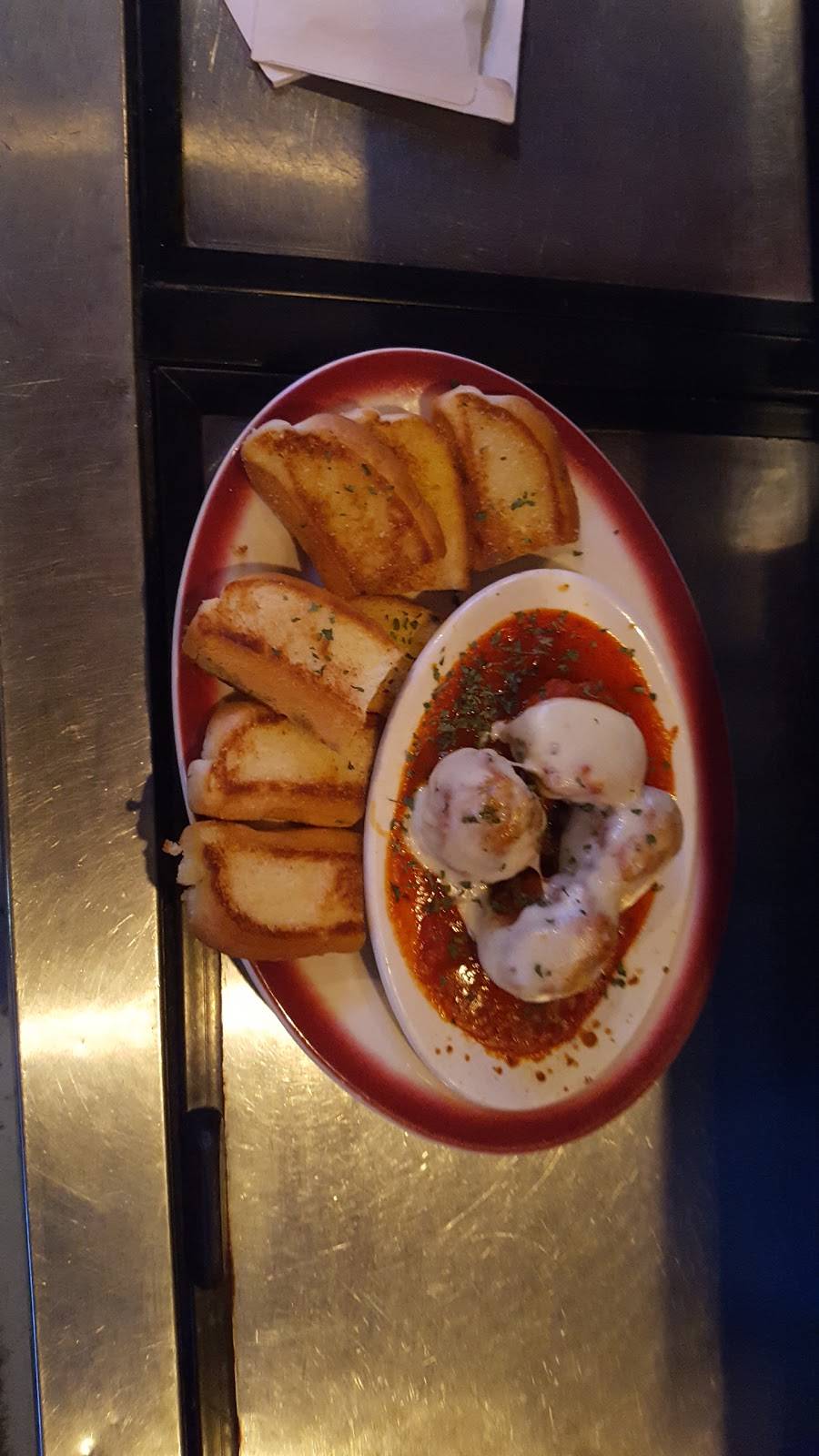 Backstreet Bar and Grill - Sportsbar | restaurant | 76 Derry Rd #5, Hudson, NH 03051, USA | 6035781811 OR +1 603-578-1811