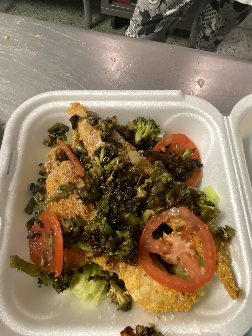 Da Kave Hookah Lounge | restaurant | 140 Morgantown St, Uniontown, PA 15401, USA | 7245504511 OR +1 724-550-4511