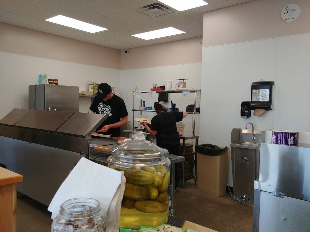 Eaton’s Fresh Pizza | meal takeaway | 830 E Paradise Dr, West Bend, WI 53095, USA | 2624292292 OR +1 262-429-2292