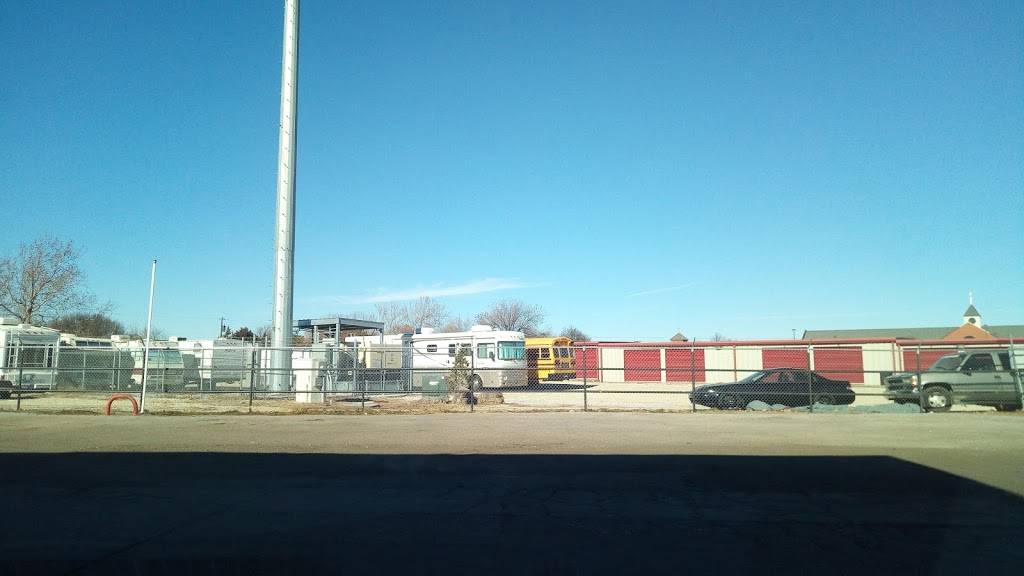 Schulte Food Mart | meal takeaway | 11012 W Southwest Blvd, Wichita, KS 67215, USA | 3164250011 OR +1 316-425-0011