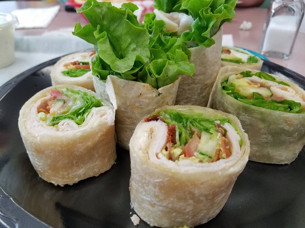 Genes Grinders | restaurant | 2125 Wright Ave # C6, La Verne, CA 91750, USA | 9093920303 OR +1 909-392-0303