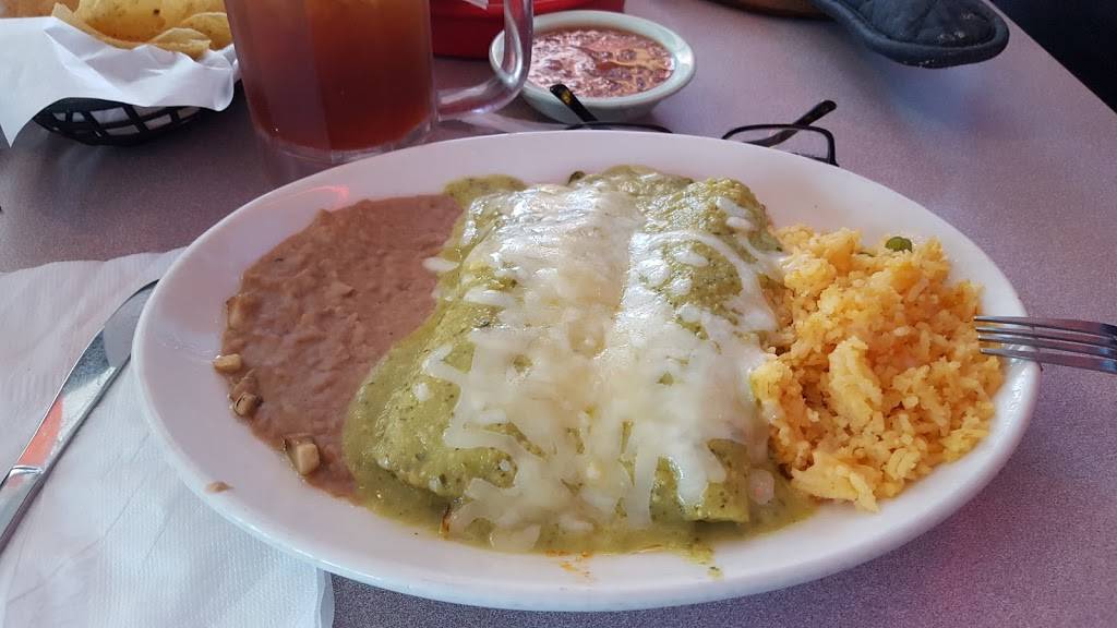 Carmens | restaurant | 4717 Singleton Blvd, Dallas, TX 75212, USA | 2146780020 OR +1 214-678-0020