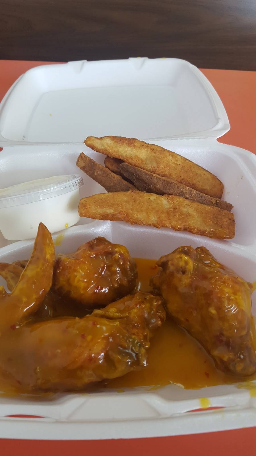 Sals Birdland Restaurant | restaurant | 309 East Ridge Road, Rochester, NY 14621, USA | 5855444171 OR +1 585-544-4171