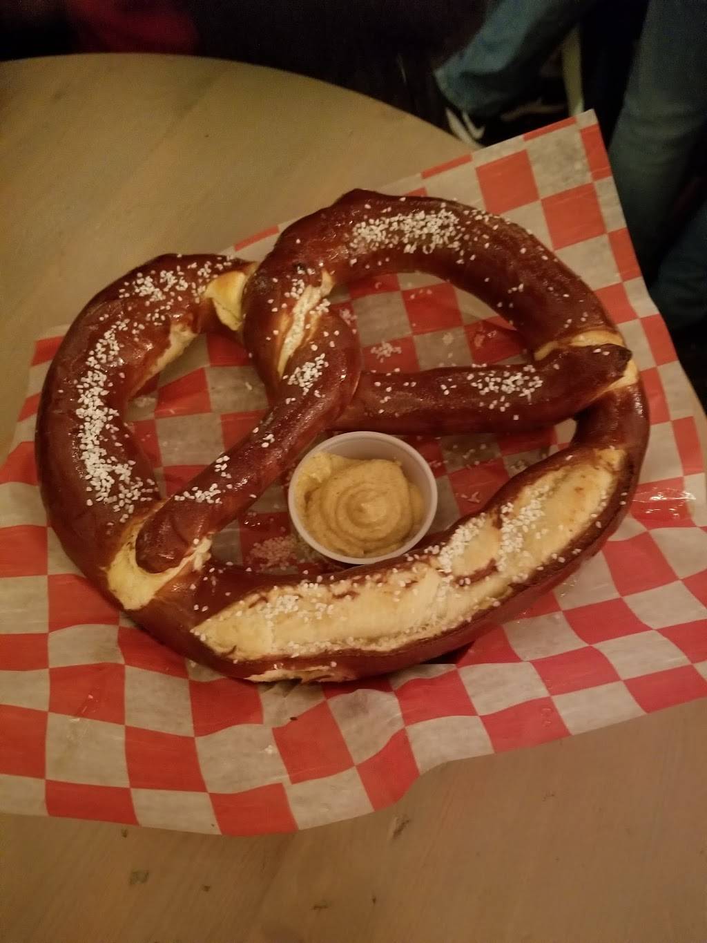 14 Loudoun | restaurant | 14 Loudoun St SE, Leesburg, VA 20175, USA | 7037790412 OR +1 703-779-0412