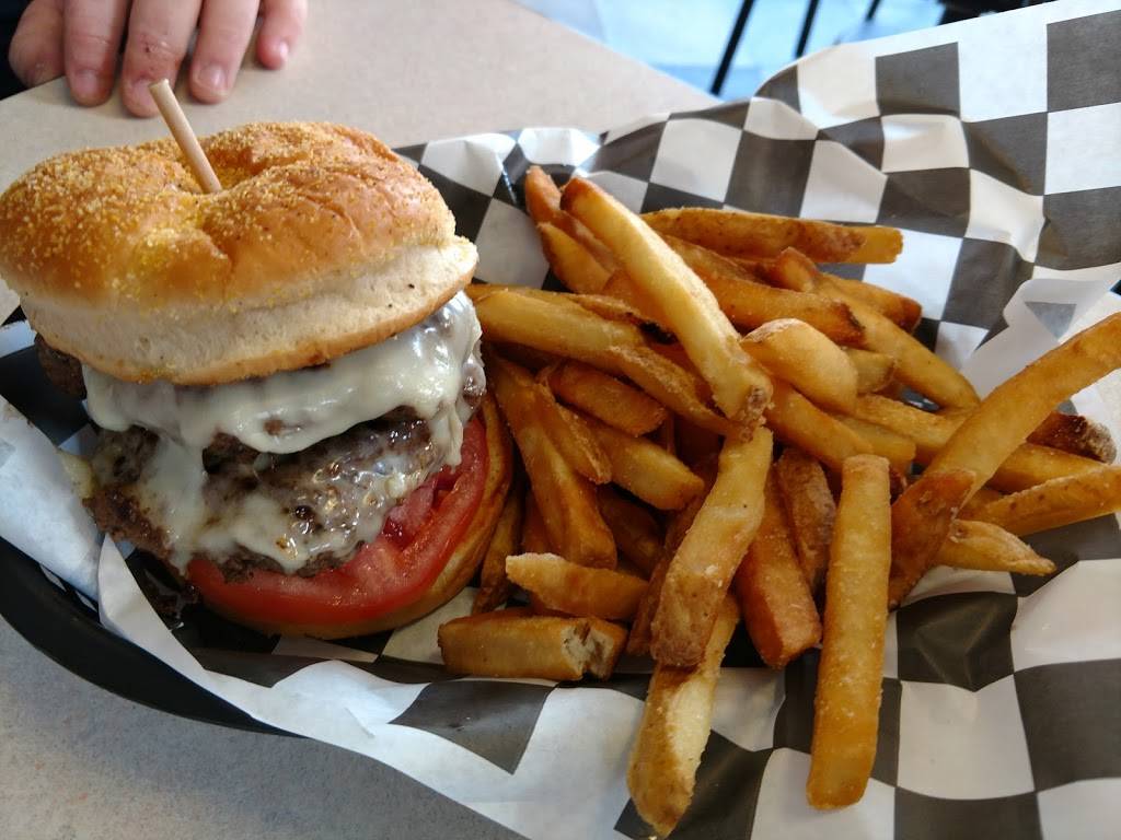 Flippin Jimmys | restaurant | 118 W North St, Fostoria, OH 44830, USA | 4197017062 OR +1 419-701-7062