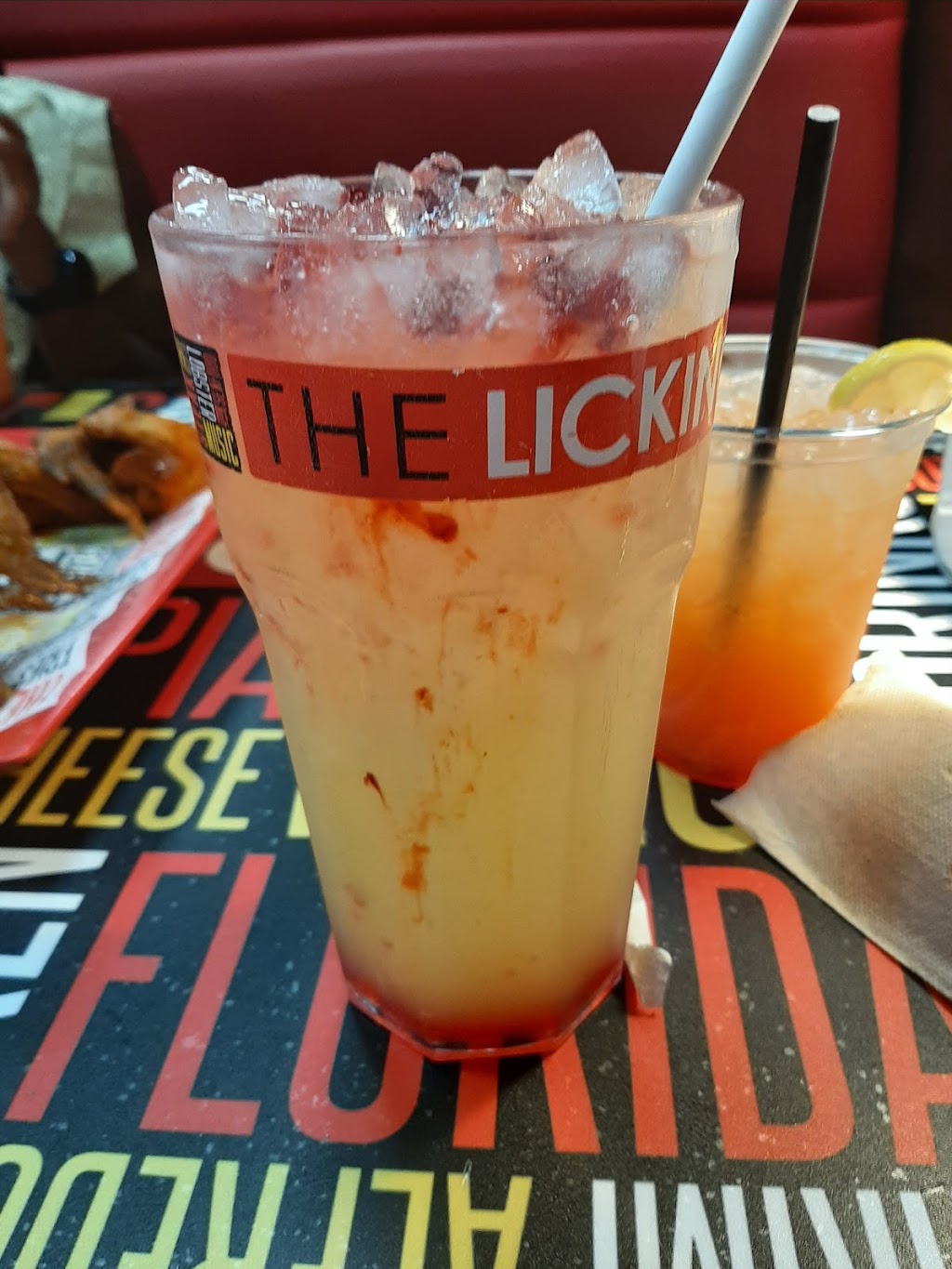 The Licking South Beach | restaurant | 754 Washington Ave, Miami Beach, FL 33139, USA | 3053978588 OR +1 305-397-8588