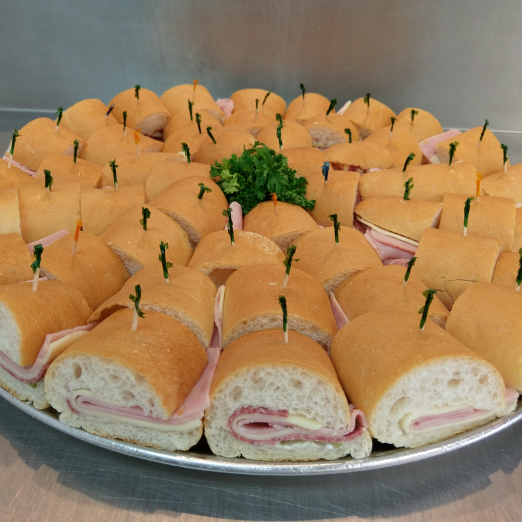Supreme Sandwiches 1 | meal takeaway | 2752 W T C Jester Blvd, Houston, TX 77018, USA | 7136812255 OR +1 713-681-2255