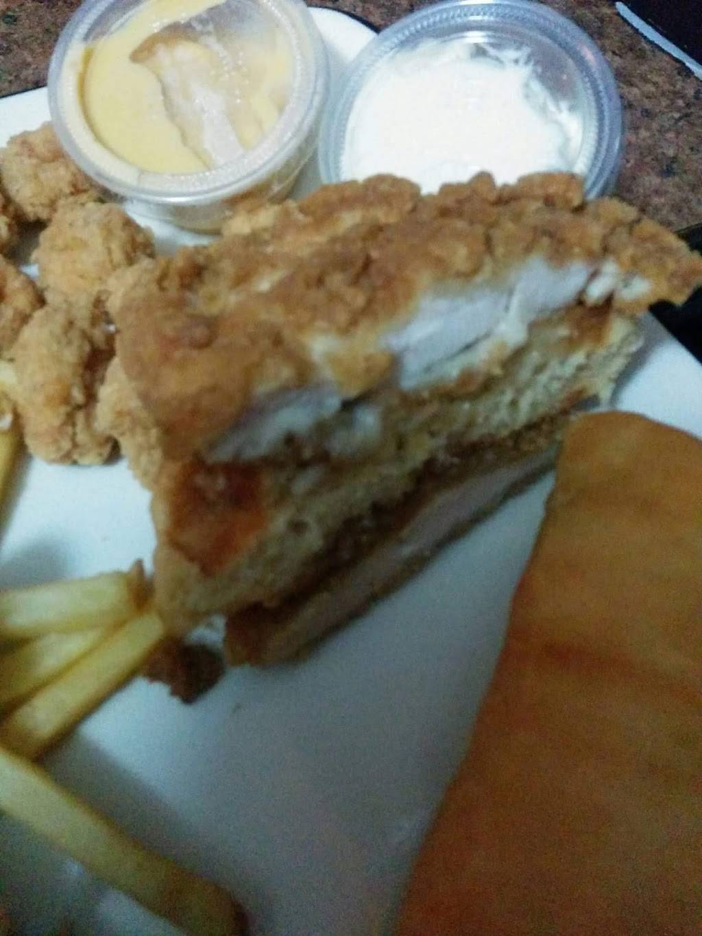 KFC | meal delivery | 15 Westney Rd N, Ajax, ON L1T 1P5, Canada | 9054283324 OR +1 905-428-3324