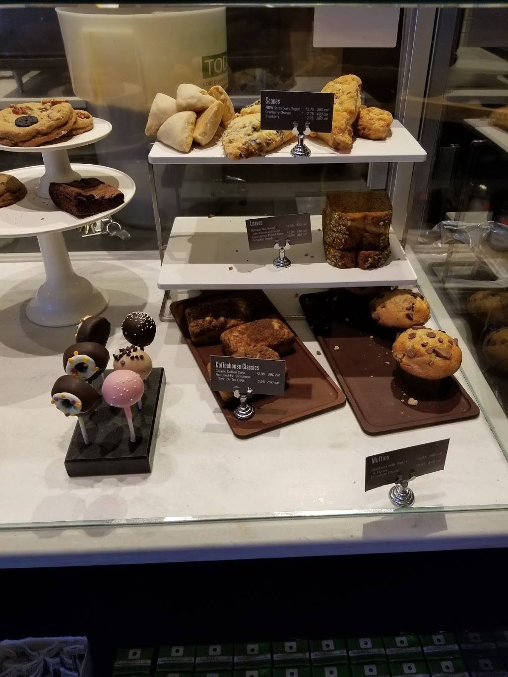 Starbucks | cafe | 4055 Lake Rd, West Sacramento, CA 95691, USA | 9163715616 OR +1 916-371-5616