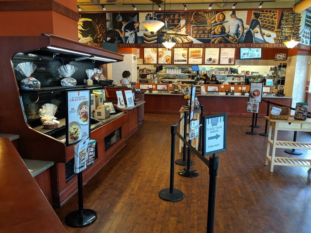 Corner Bakery Cafe | bakery | 1701 Market St 1st Floor, 6 Penn Ctr, Philadelphia, PA 19103, USA | 2155692533 OR +1 215-569-2533