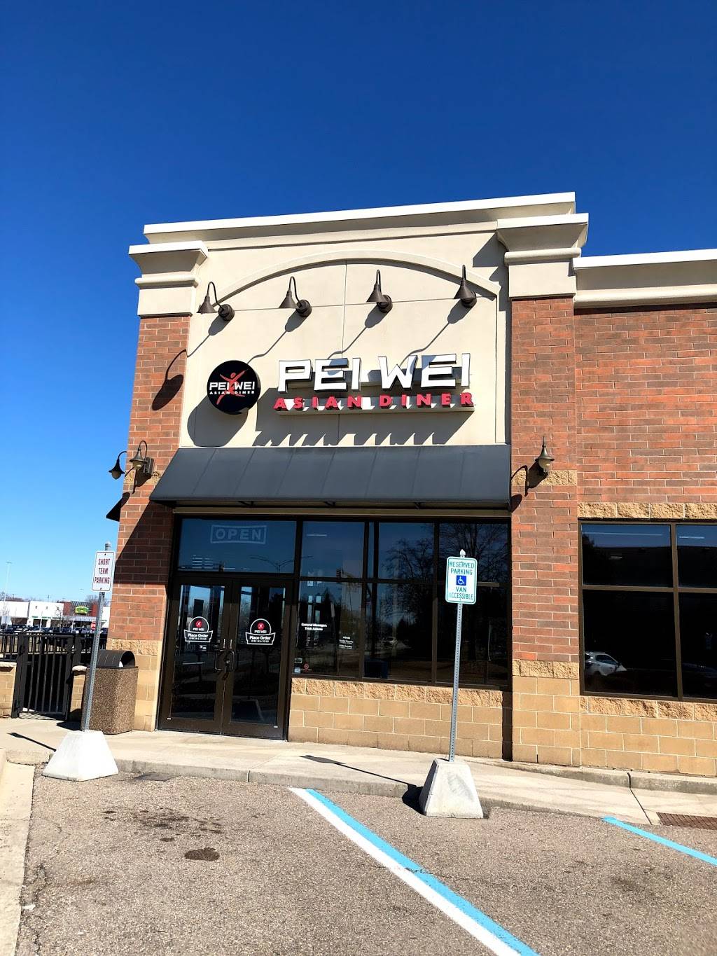 Pei Wei | restaurant | 730 E Big Beaver Rd, Troy, MI 48083, USA | 2488241085 OR +1 248-824-1085